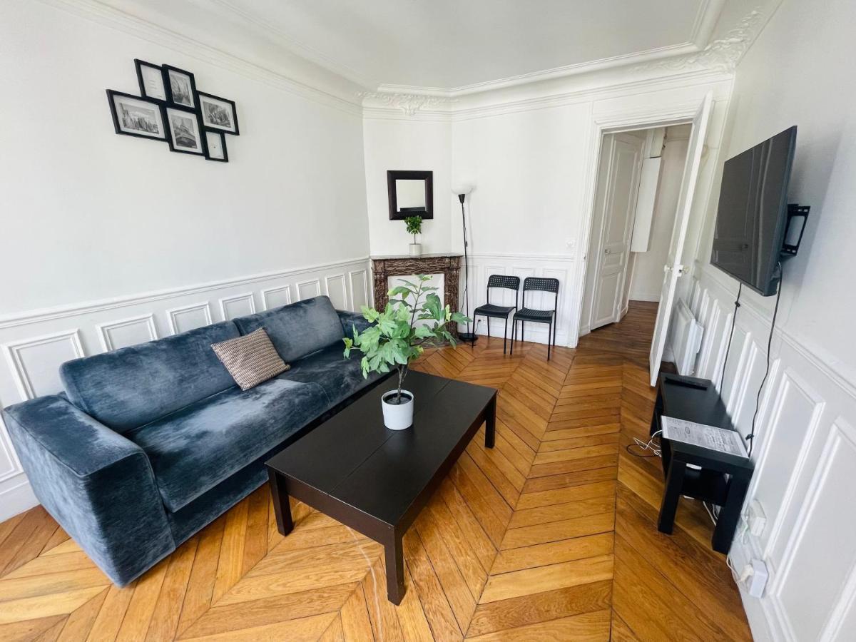 Apartment Tour Eiffel Volontaire *