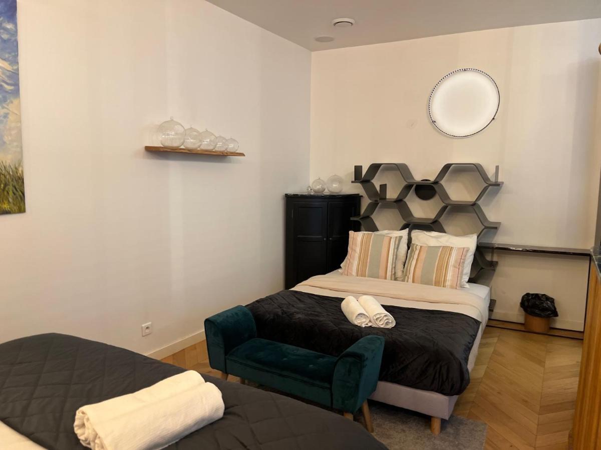 Design In The Marais Apartment *