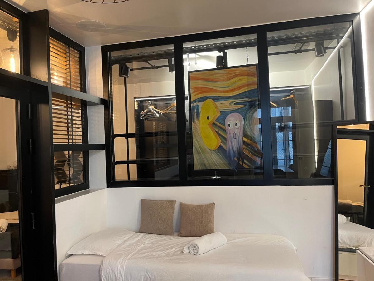 Apartment Design In The Marais