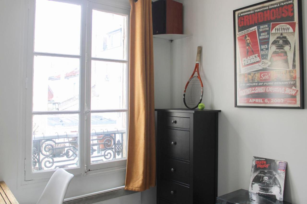 Appartamento Charming Studio In The 8eme Parigi