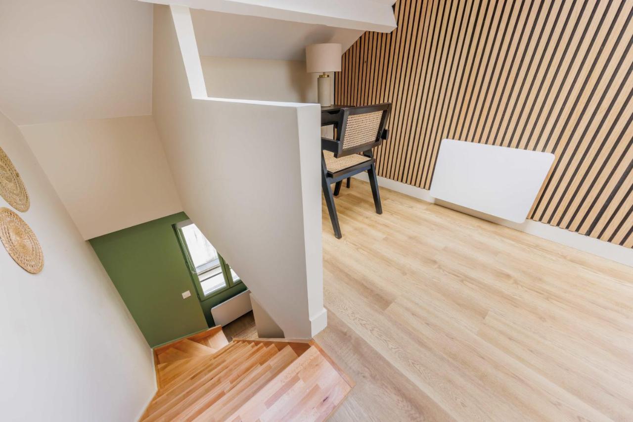 Appartamento Charming Appart Duplex 7p2br Le Marais Parigi