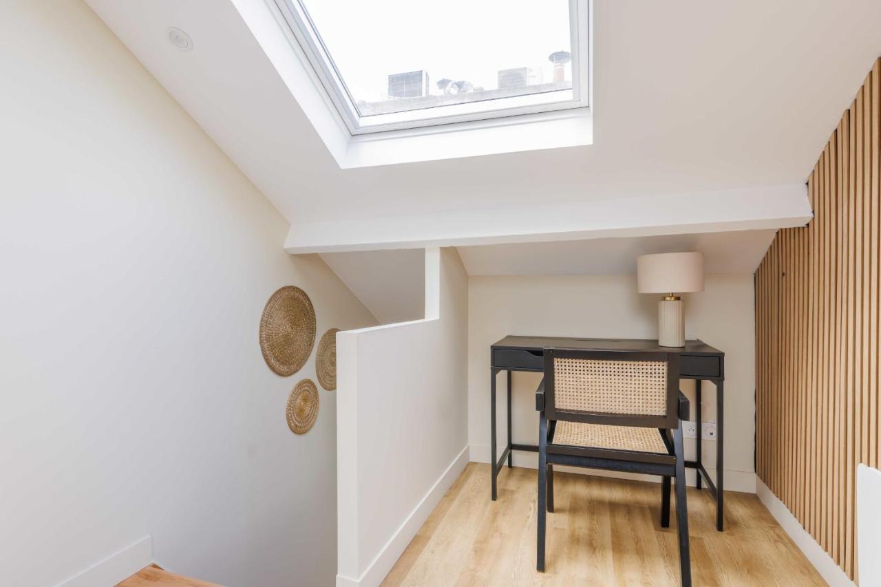 Charming Appart Duplex 7p2br Le Marais Appartamento Parigi