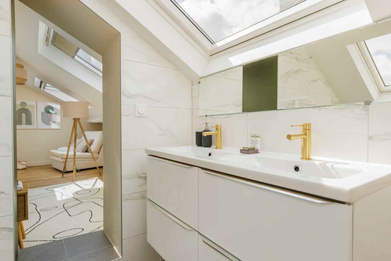 Appartamento Charming Appart Duplex 7p2br Le Marais Parigi