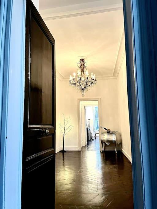 Exclusive Parisian Palace Appartamento