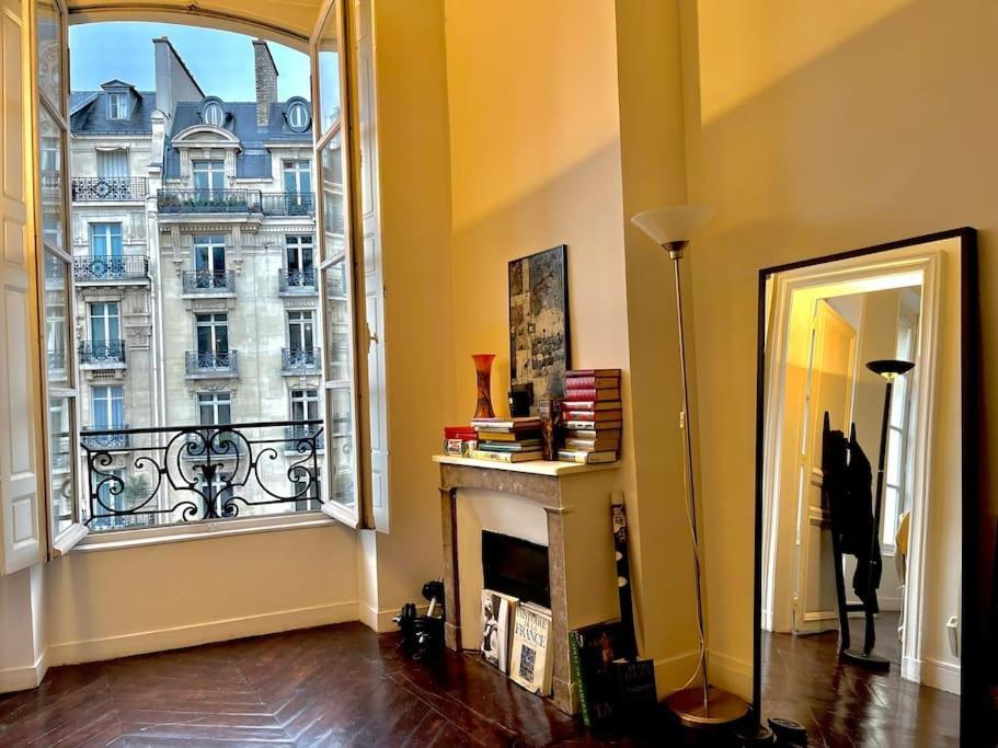 Exclusive Parisian Palace * Parigi