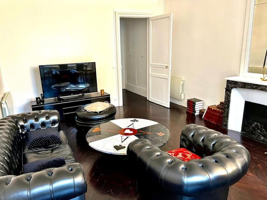 Exclusive Parisian Palace Parigi