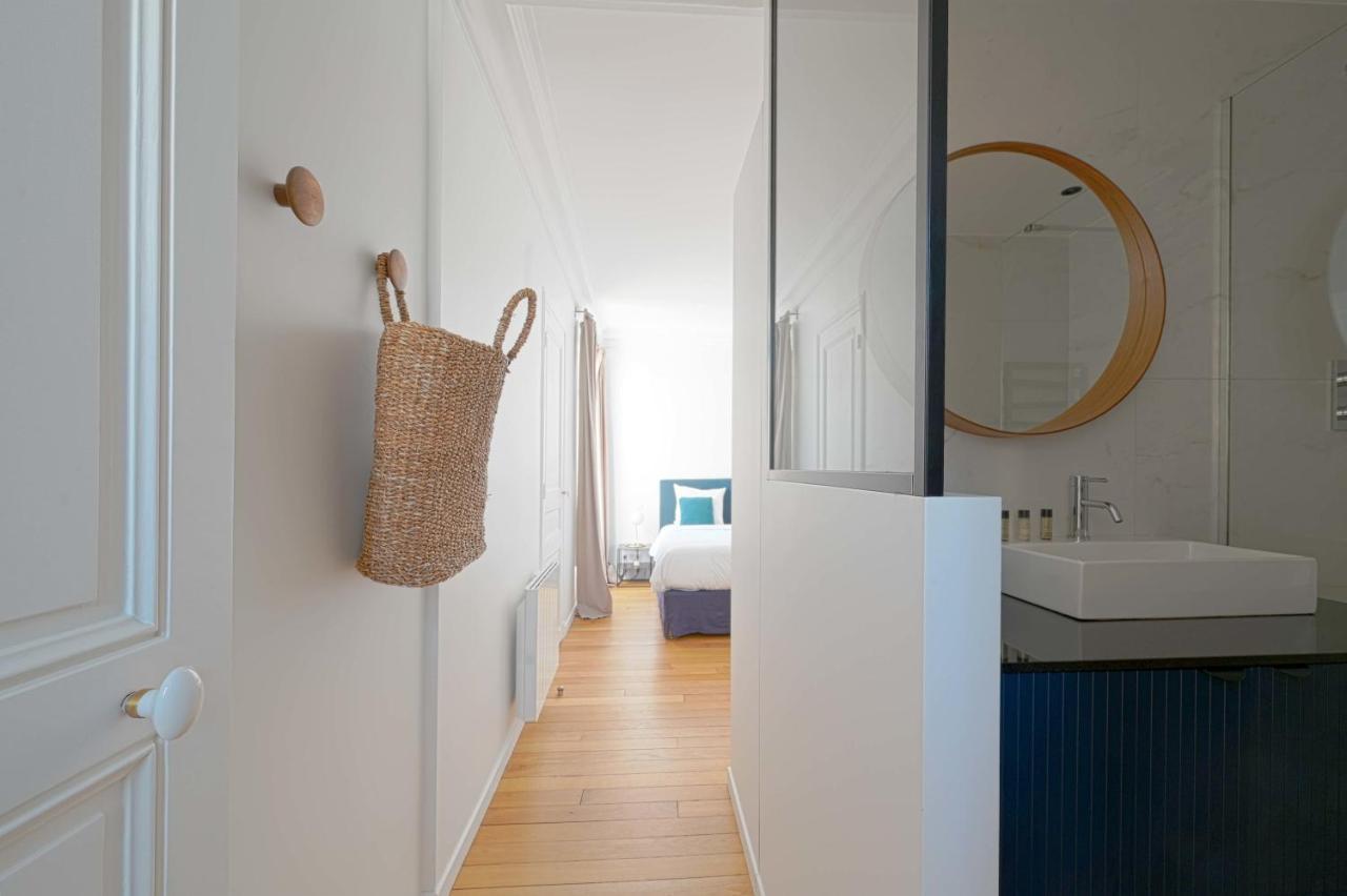 Warm Modern & Fabulous- Large