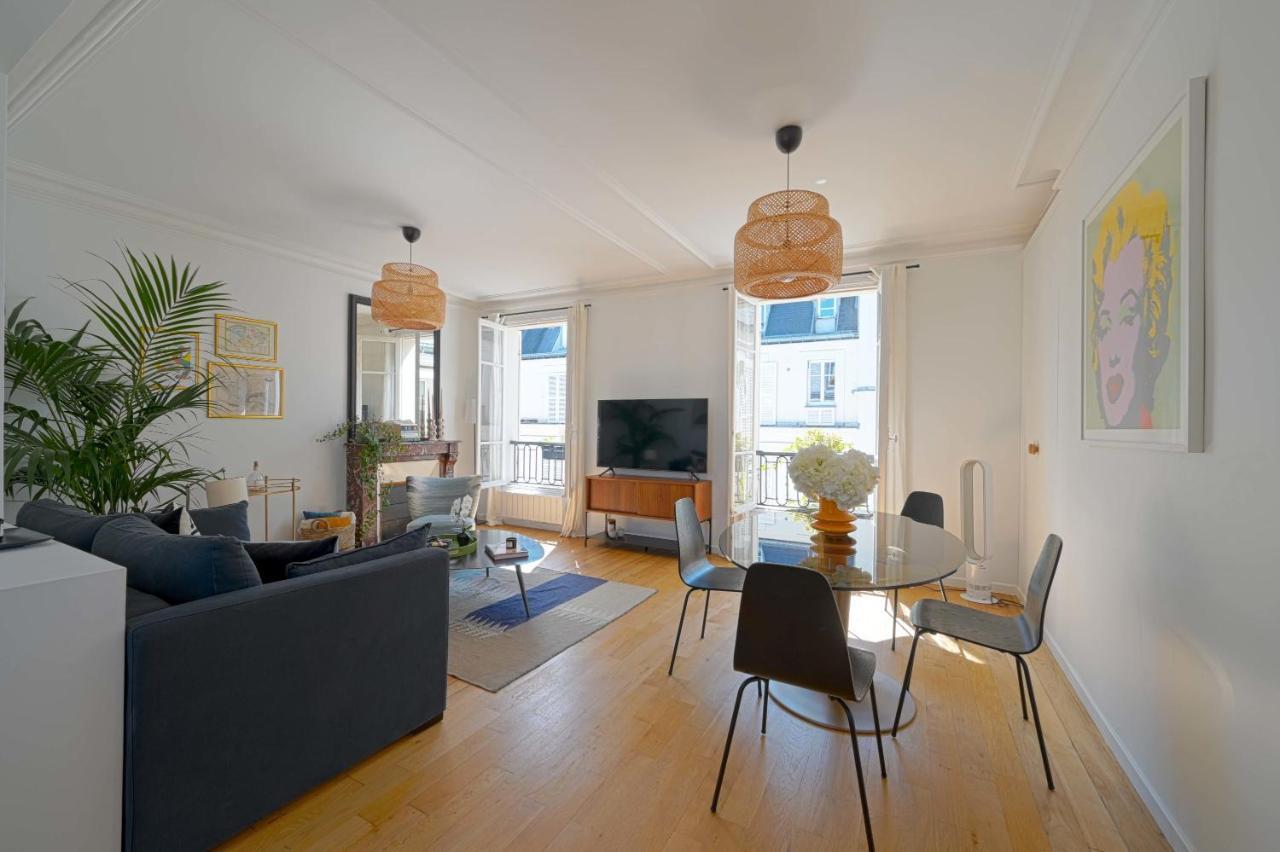 Apartment Warm Modern & Fabulous- Large