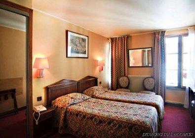 Hotel Meslay Republique 3*
