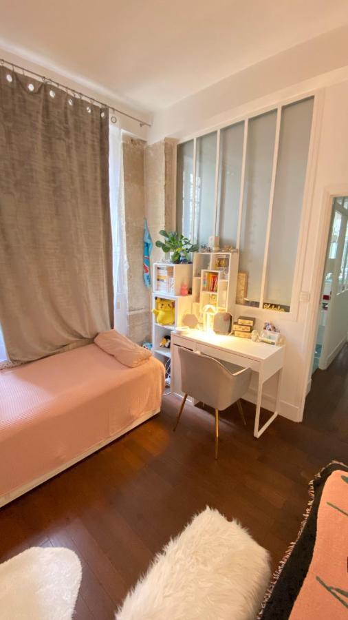 Lepic, Luxury Flat In Montmartre With Private Terrasse-appartement Entier Appartamento *