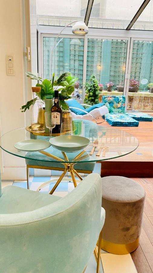 Lepic, Luxury Flat In Montmartre With Private Terrasse-appartement Entier Appartamento