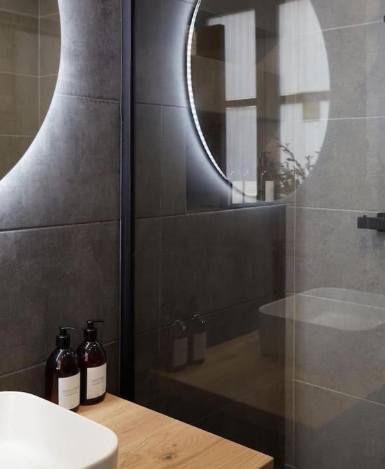 Design, Proche Champs Elysees