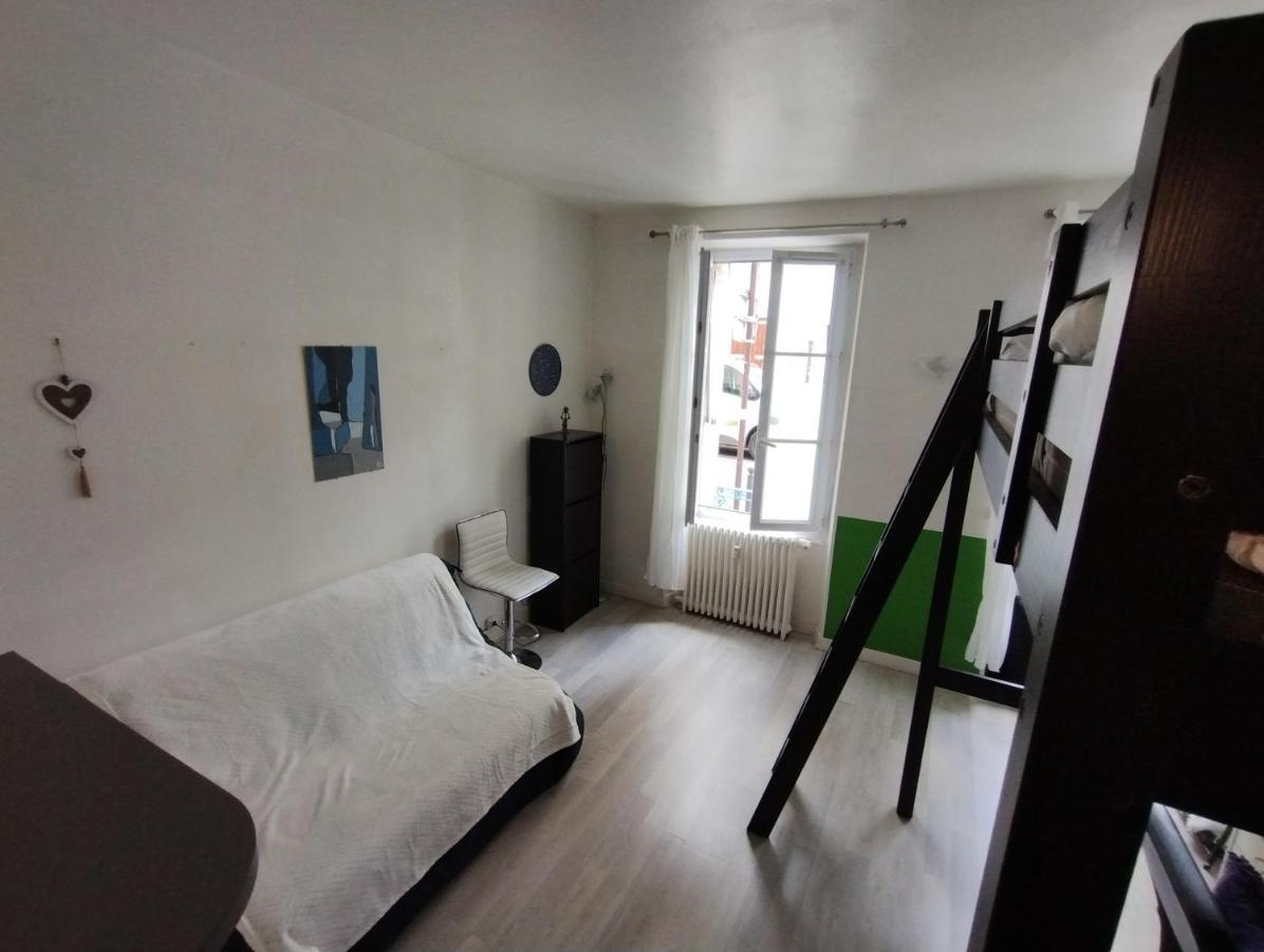 Living At * Parigi