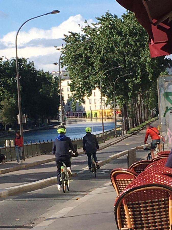 Paris, Au Bord Du Canal Saint Martin Appartamento