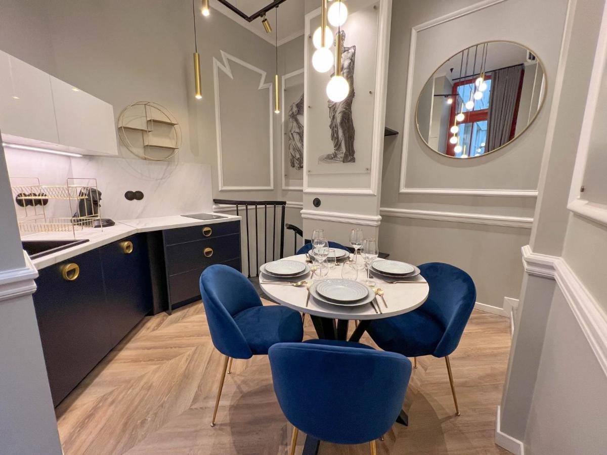 Palais Royal - Chez Lucas Paris