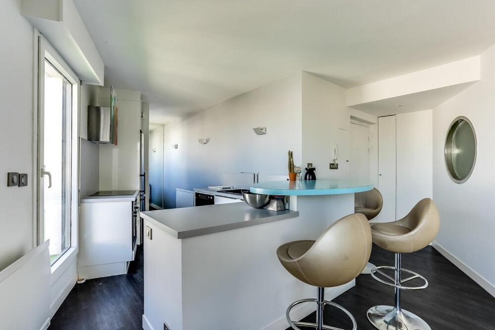 D'exception 20eme, Terrasse De 45m2, Vue Sur La Tour Eiffel Apartment