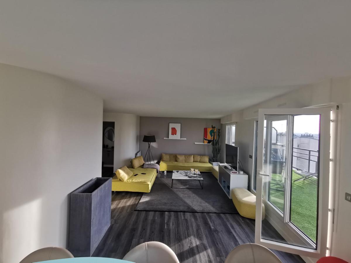Apartment D'exception 20eme, Terrasse De 45m2, Vue Sur La Tour Eiffel Paris
