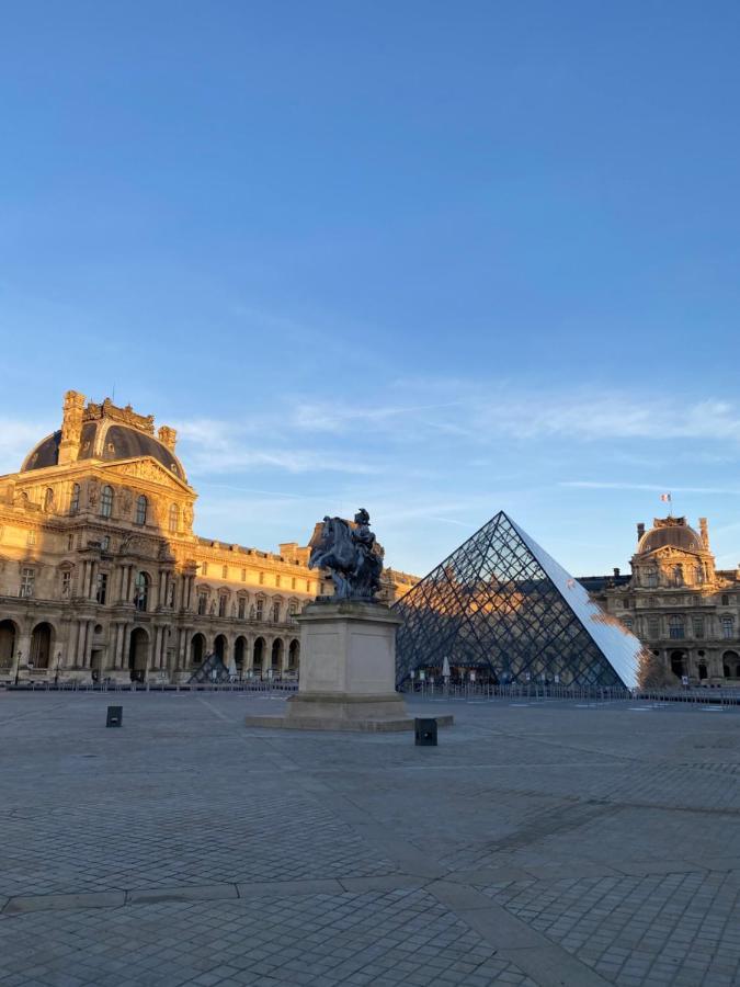 Appartamento Superb Flat With Terrasse & 24-7 Security In The Heart Of Paris! Parigi
