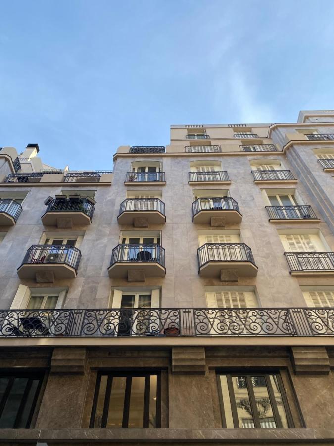 Superb Flat With Terrasse & 24-7 Security In The Heart Of Paris! Appartamento *