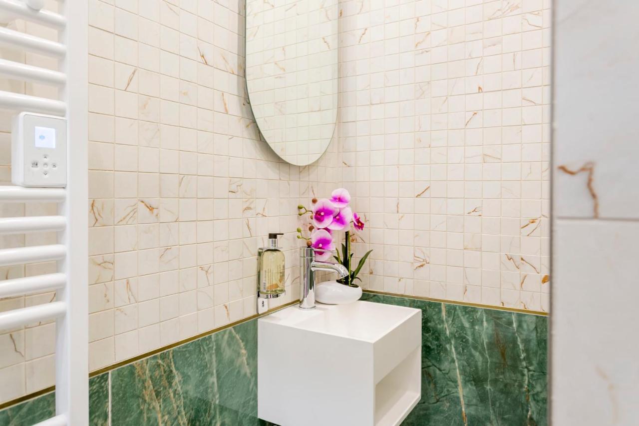 Merveil - Luxury - Marais - Poissonniere Apartment *