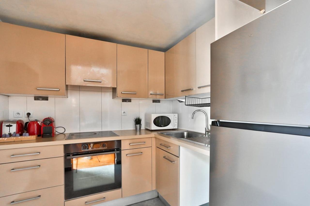 Apartment Quartier Republique Paris