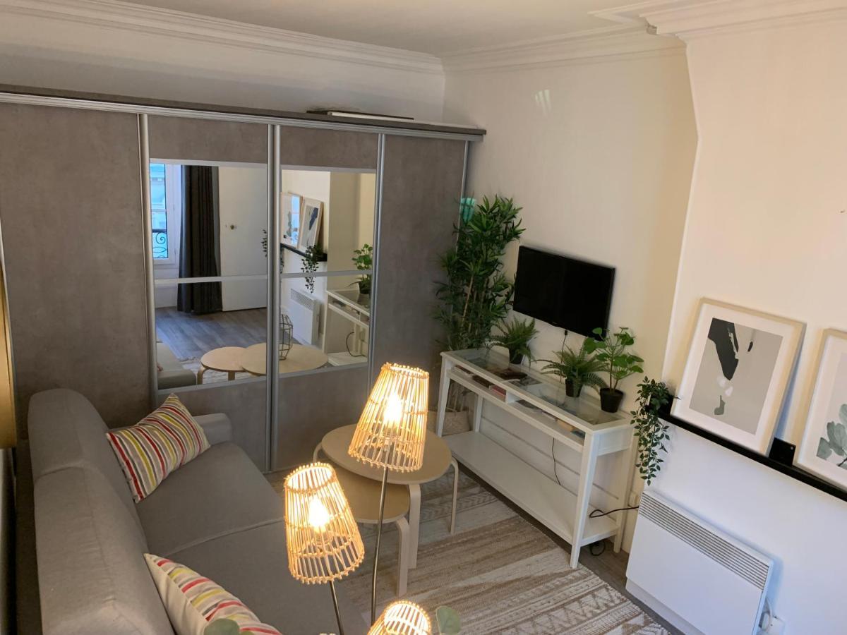 Moderne Au Coeur De Batignolles