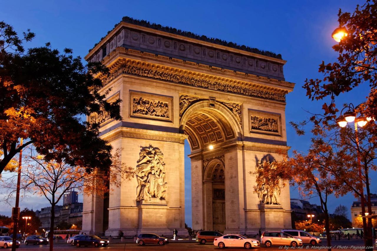 Apartment Champs Elysees Marignan