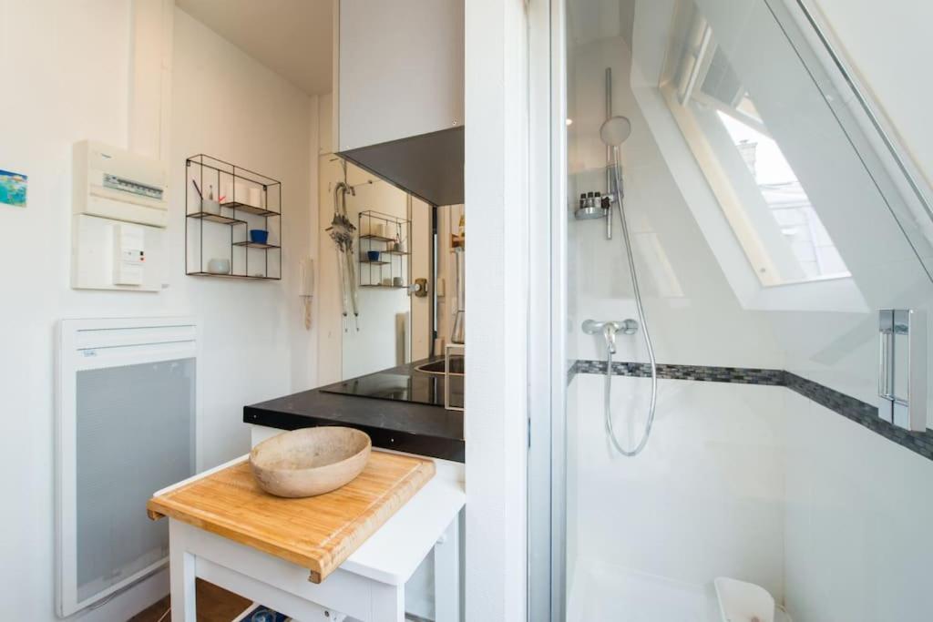 Rochechouart - Cosy Near Montmartre Appartamento