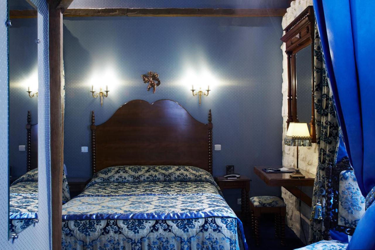Hotel Grand Dechampaigne 3*