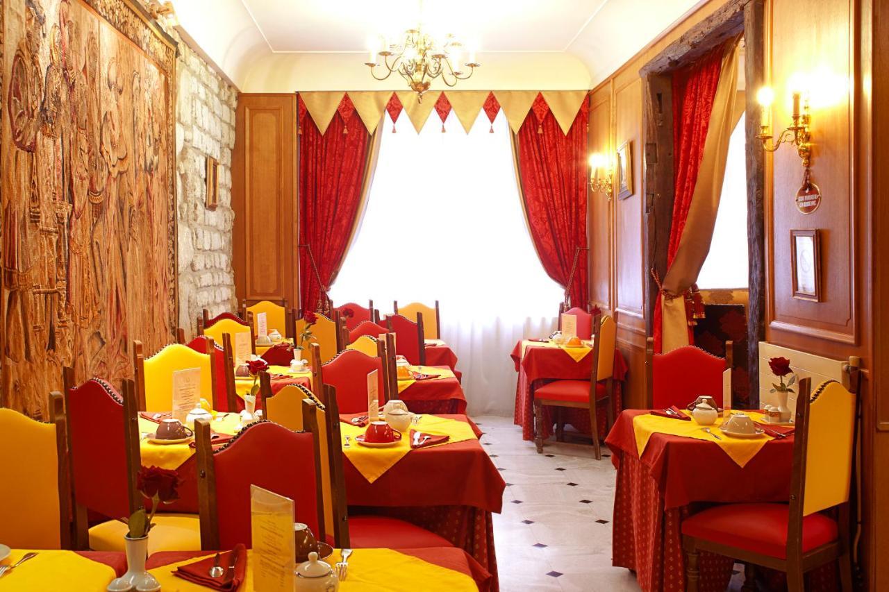 Hotel Grand Dechampaigne 3*