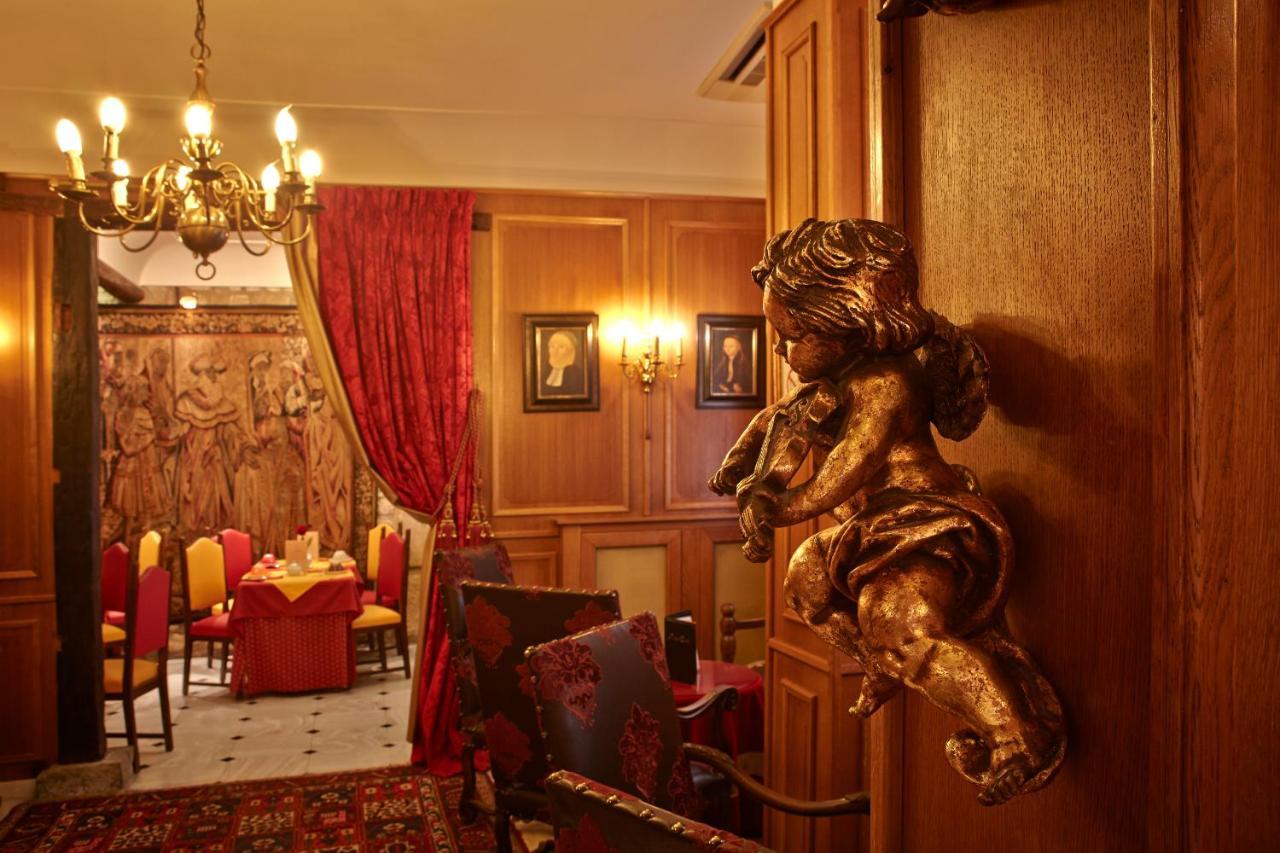 Hotel Grand Dechampaigne 3*