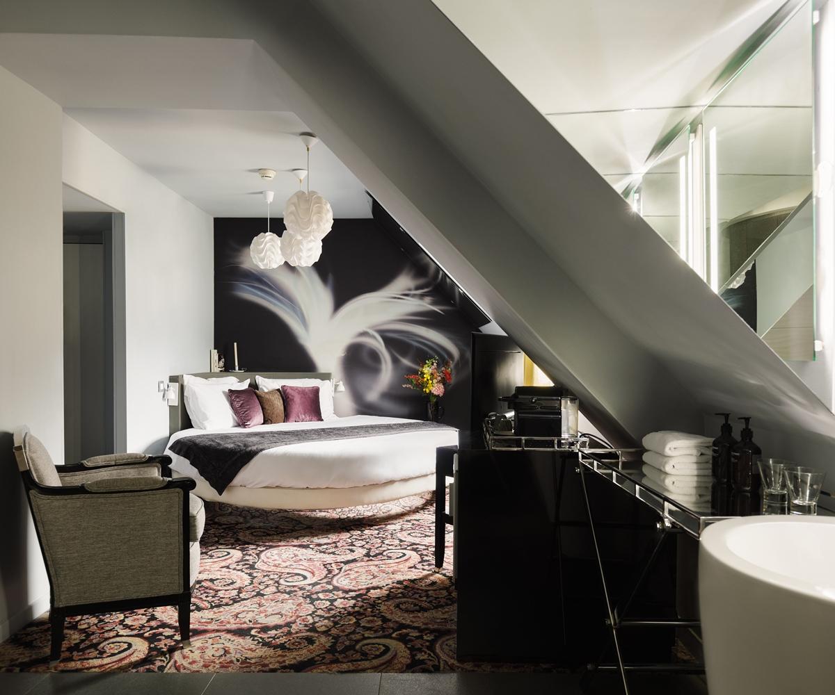 New Republique - Ex Albert's 4*