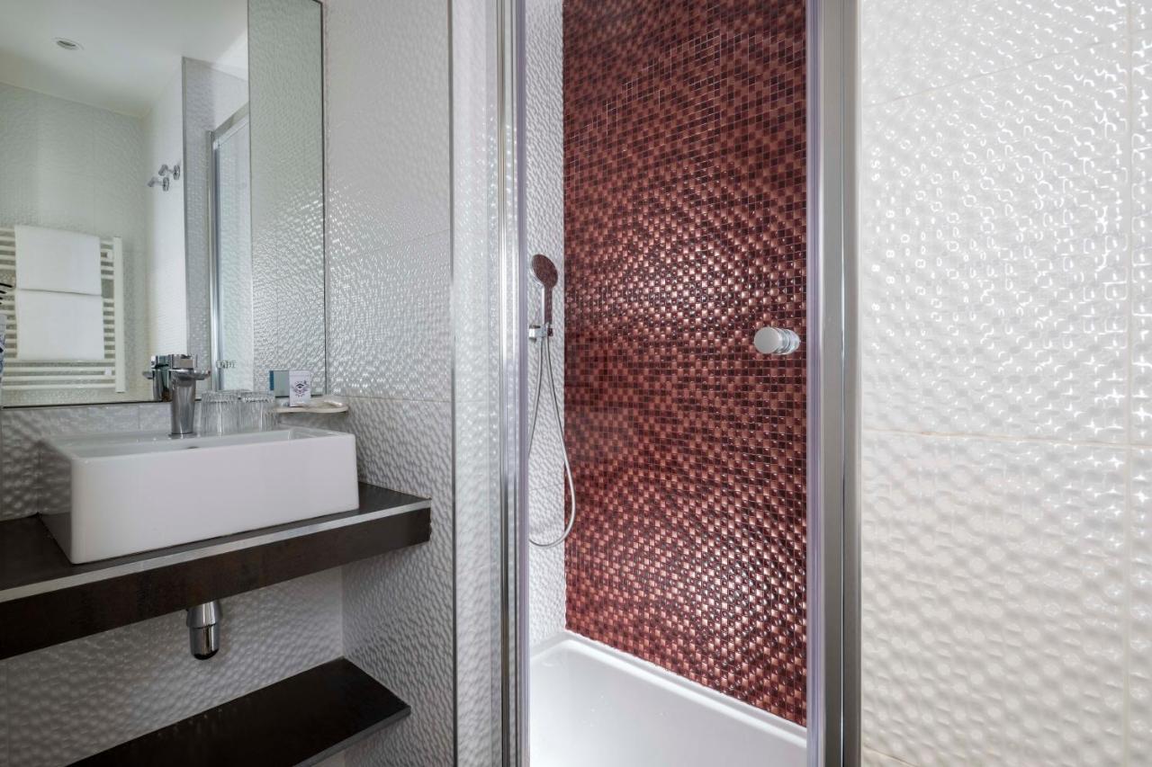 Hotel Regina Opera Grands Boulevards Paris
