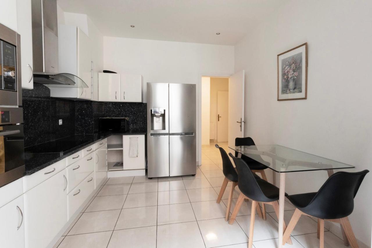Spcaious Flat 160 M2 Next To Eiffel Tower * Parigi