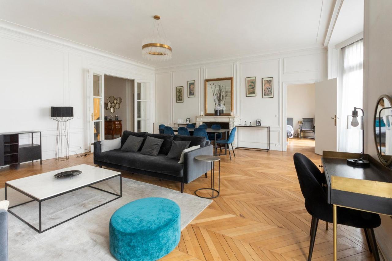 Spcaious Flat 160 M2 Next To Eiffel Tower * Parigi