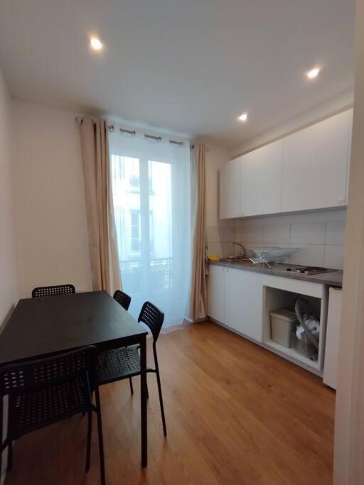 Studio Neuf Proche Du Metro Appartamento