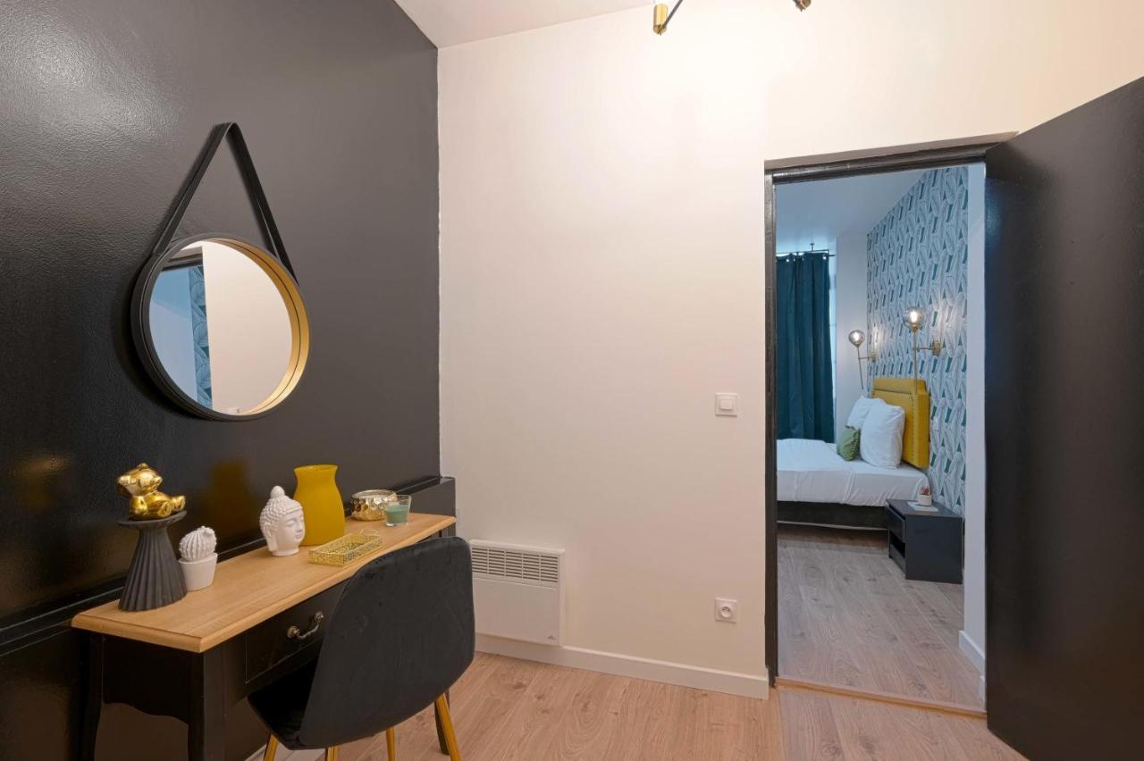 Modern Studio For 3