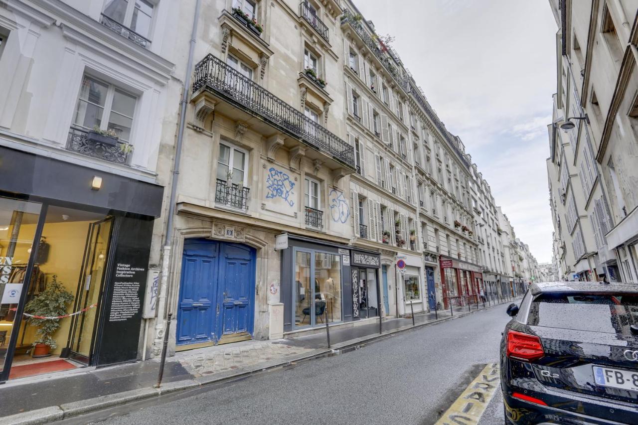 Spacious Bright Split Level Flat In The Fashionable Marais Apartment Paris