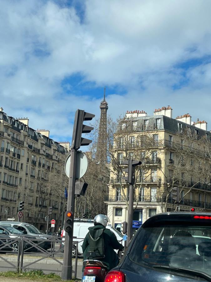 Modern Mini Flat In Center Paris