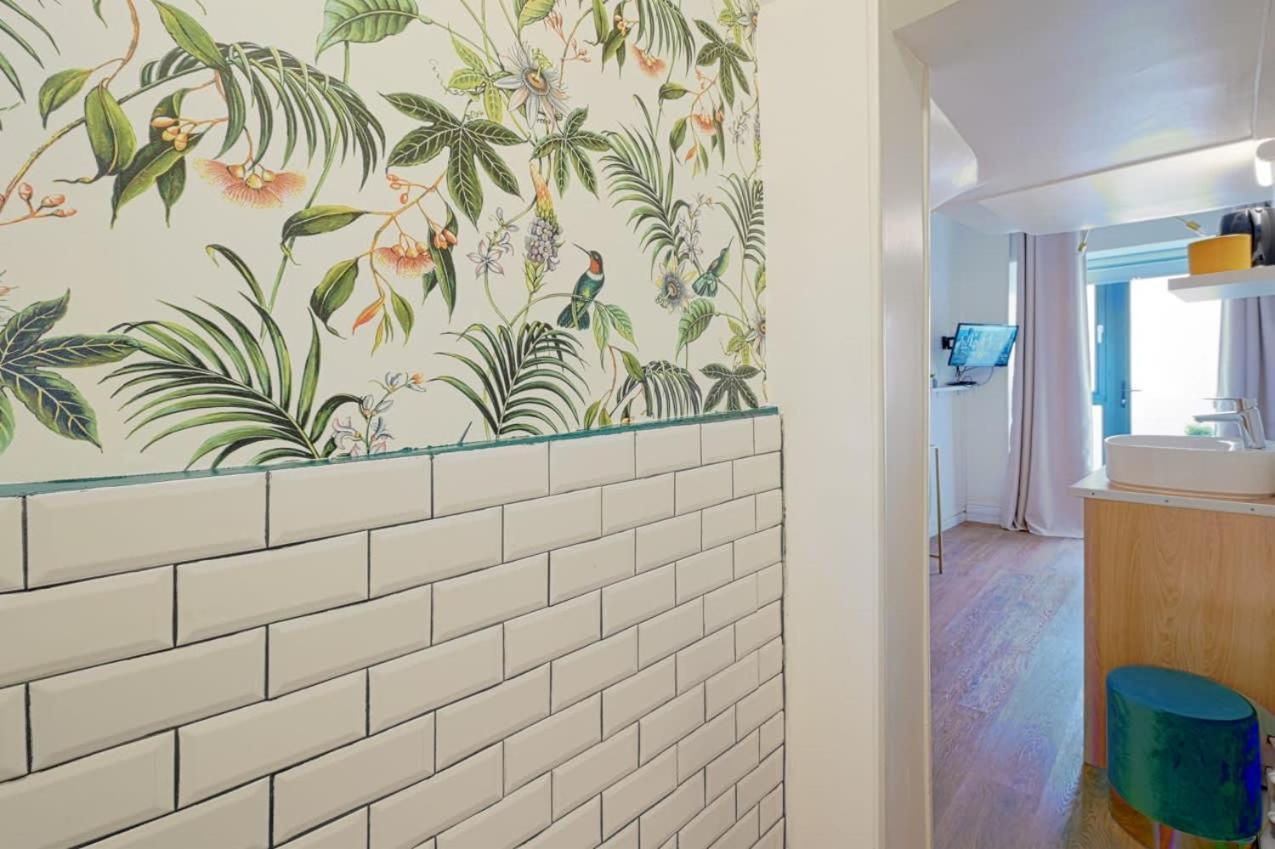 Adorable Updated Studio In The Heart Of The Bustling Le Marais District Appartamento