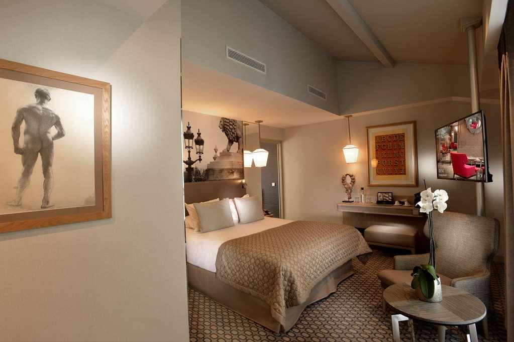 La Lanterne 4* Parigi
