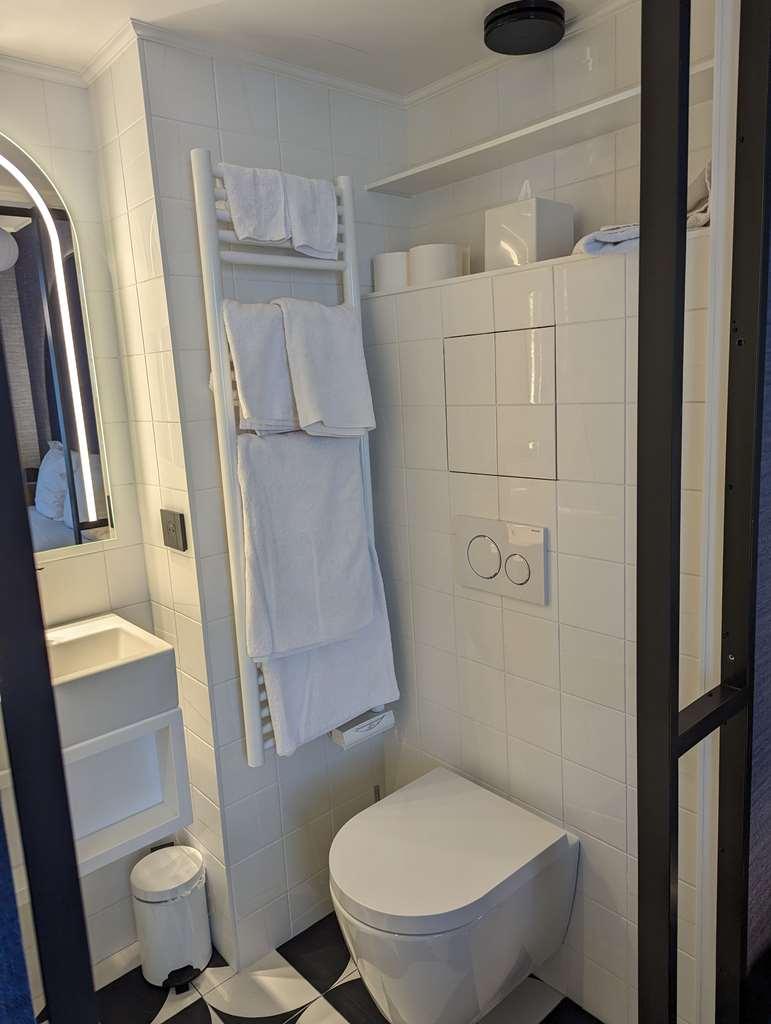 Hotel Western Bretagne Montparnasse Parigi