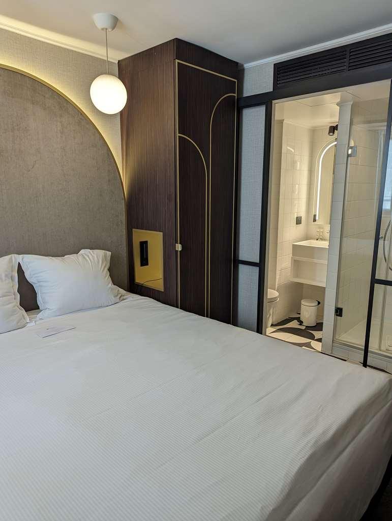 Hotel Western Bretagne Montparnasse 4*