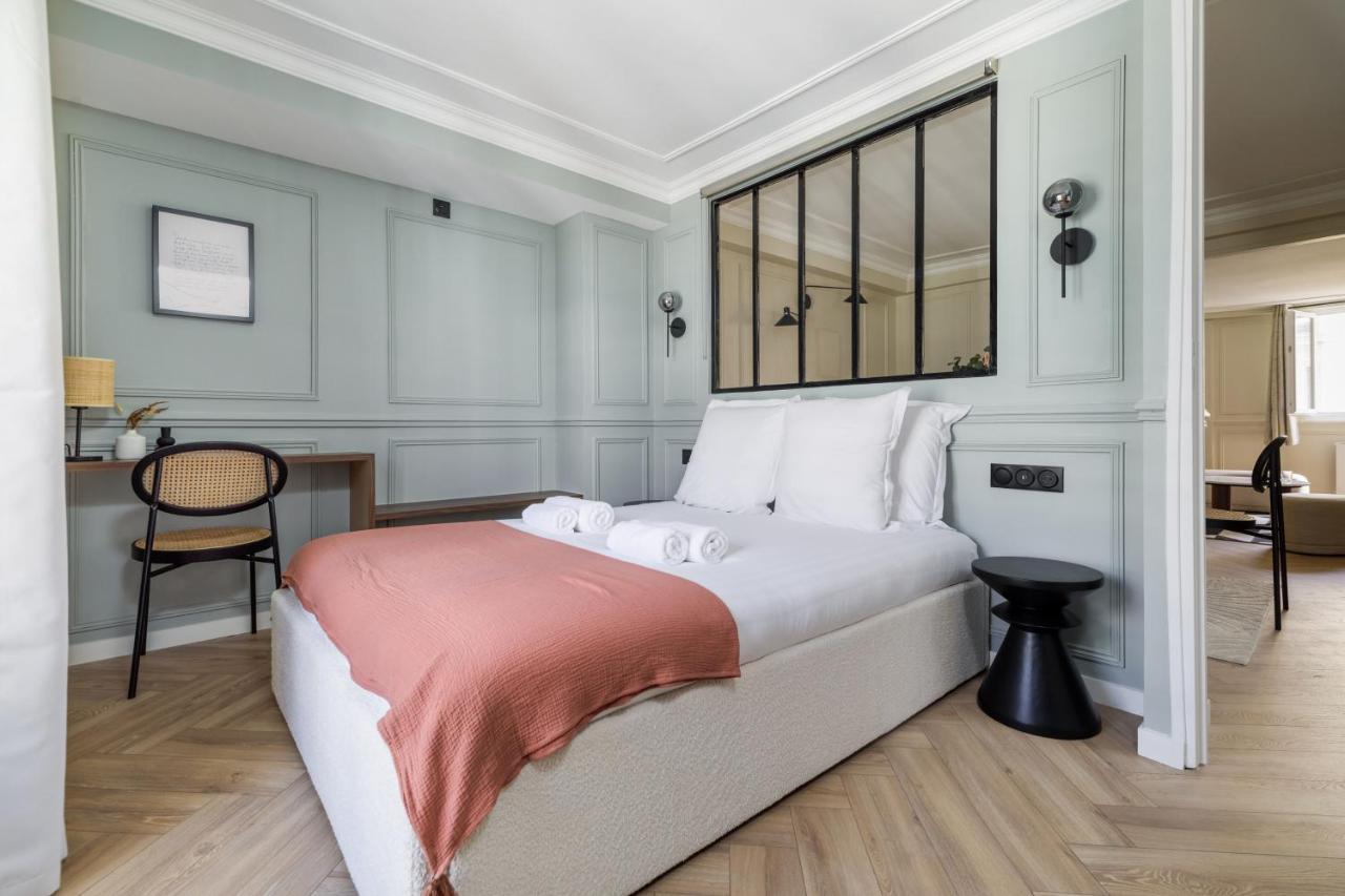 Poetic - Louvre Apartment Paris