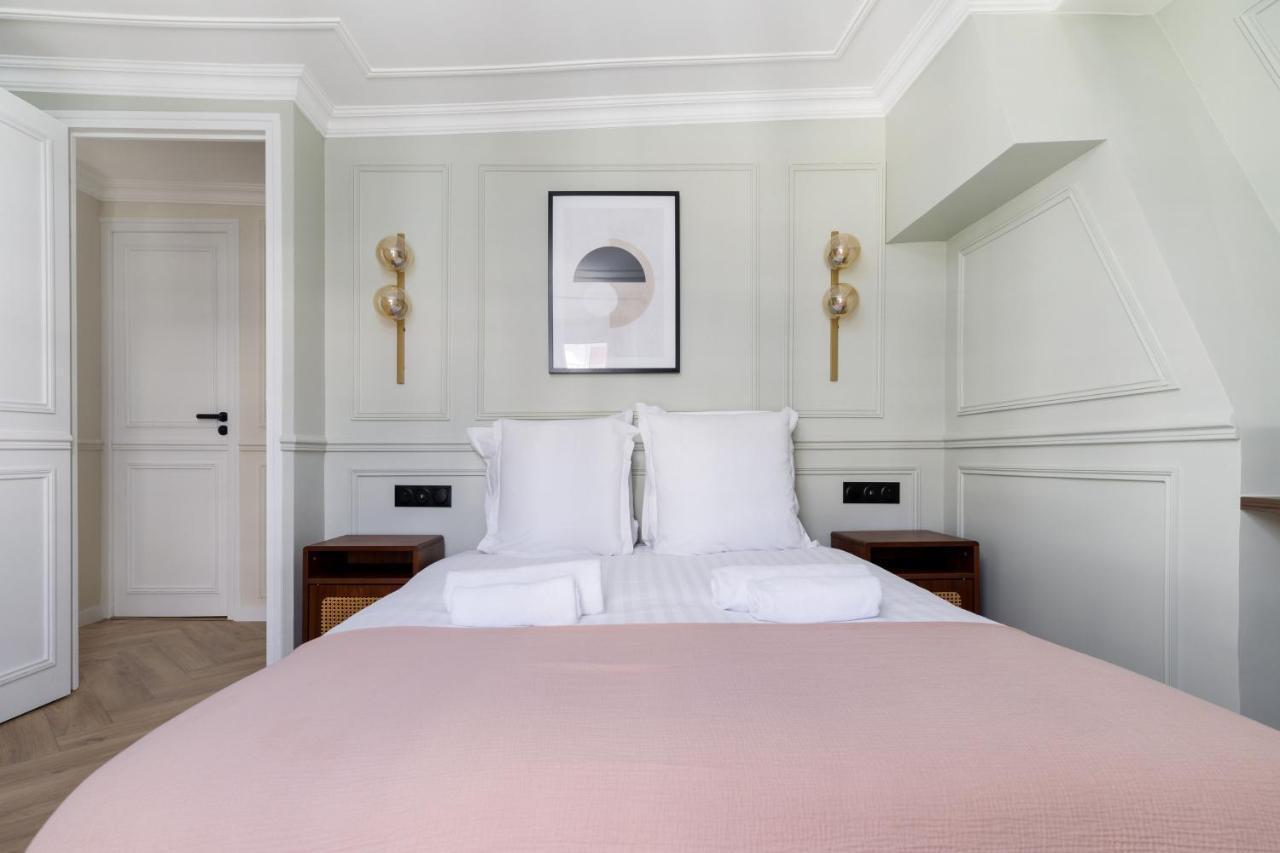 Poetic - Louvre Apartment Paris