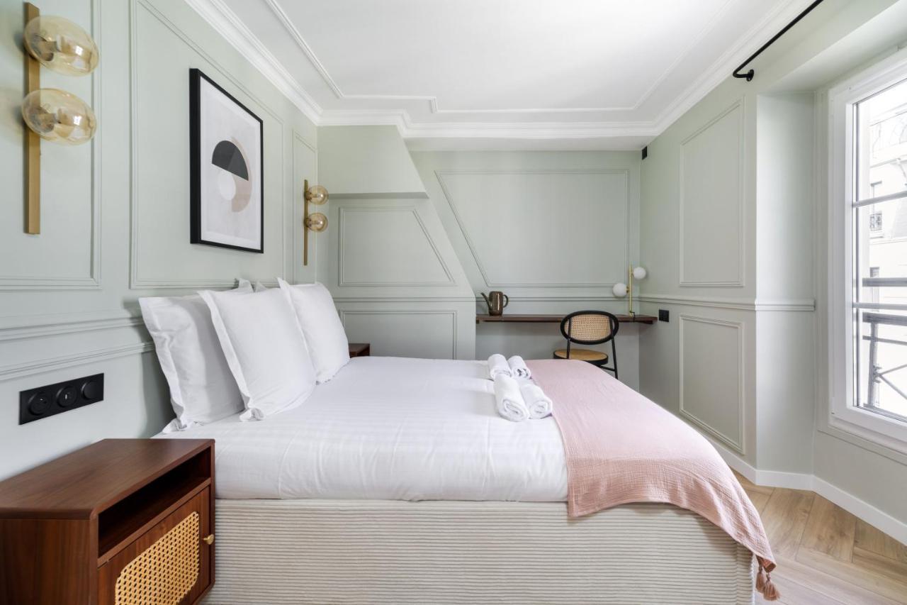 Poetic - Louvre Apartment *