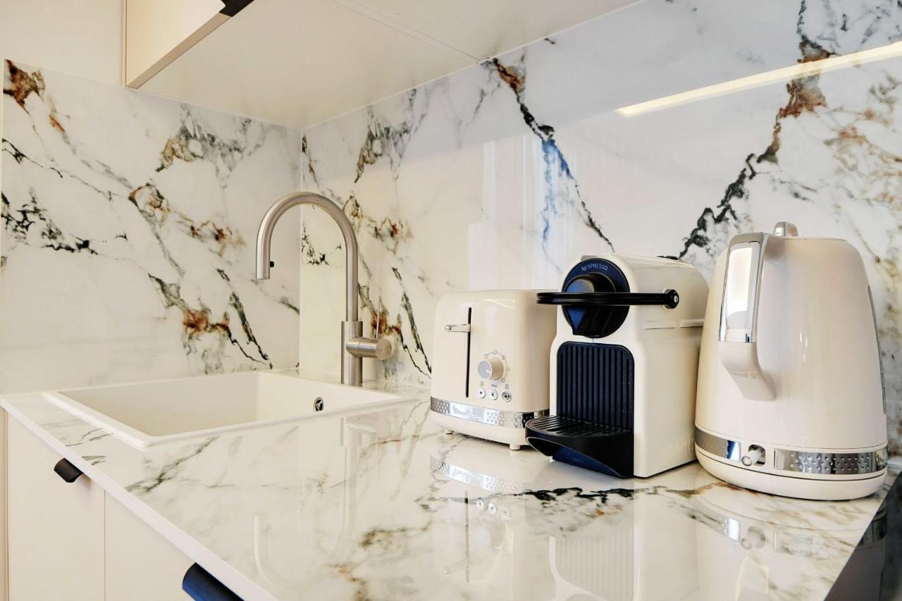 Cosy 2br-6p Champs Elysees Paris