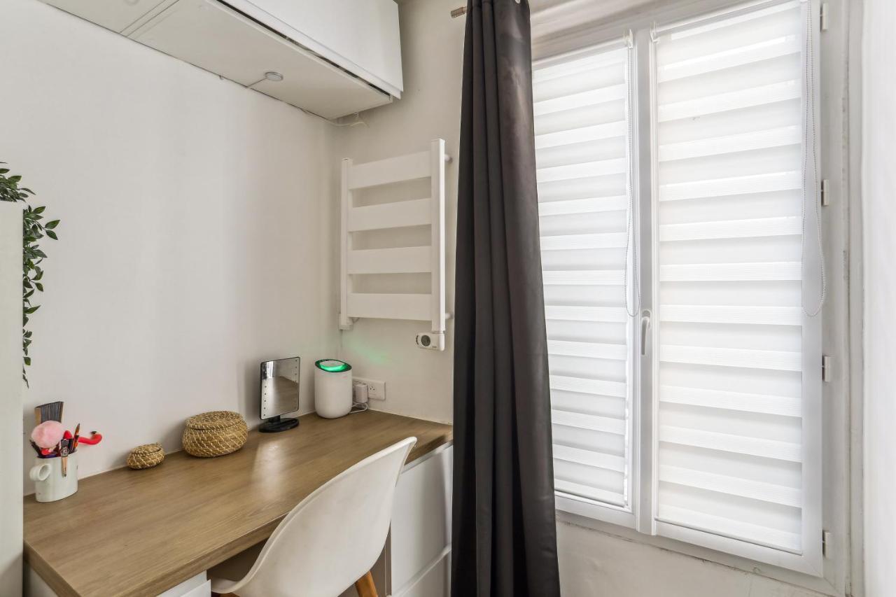 Small Comfortable Near Eiffel Tower Appartamento Parigi