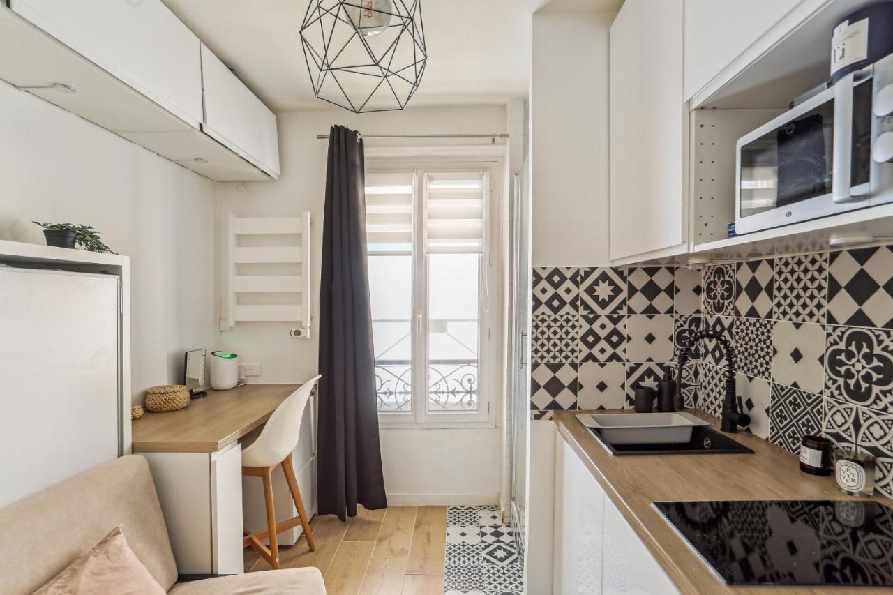 Small Comfortable Near Eiffel Tower Appartamento