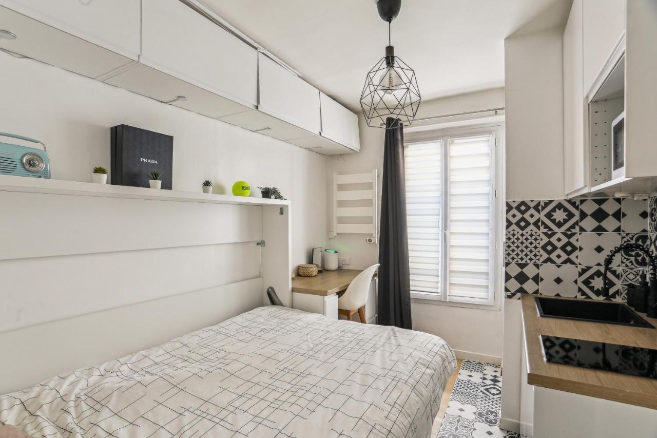 Small Comfortable Near Eiffel Tower Parigi